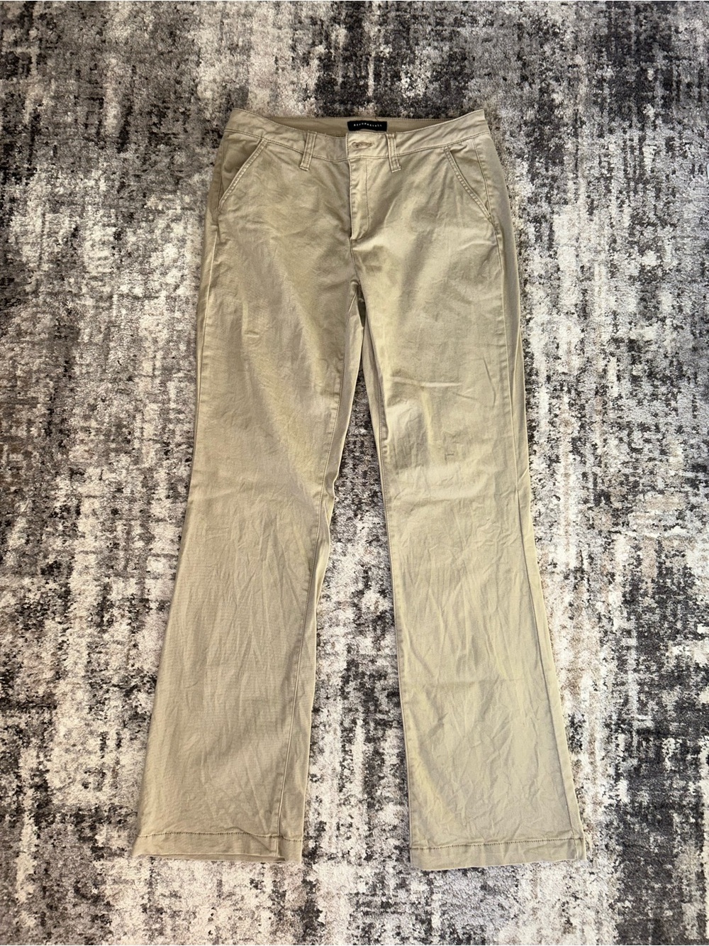 Aeropostale Women’s Khaki Straight-Leg Chinos
